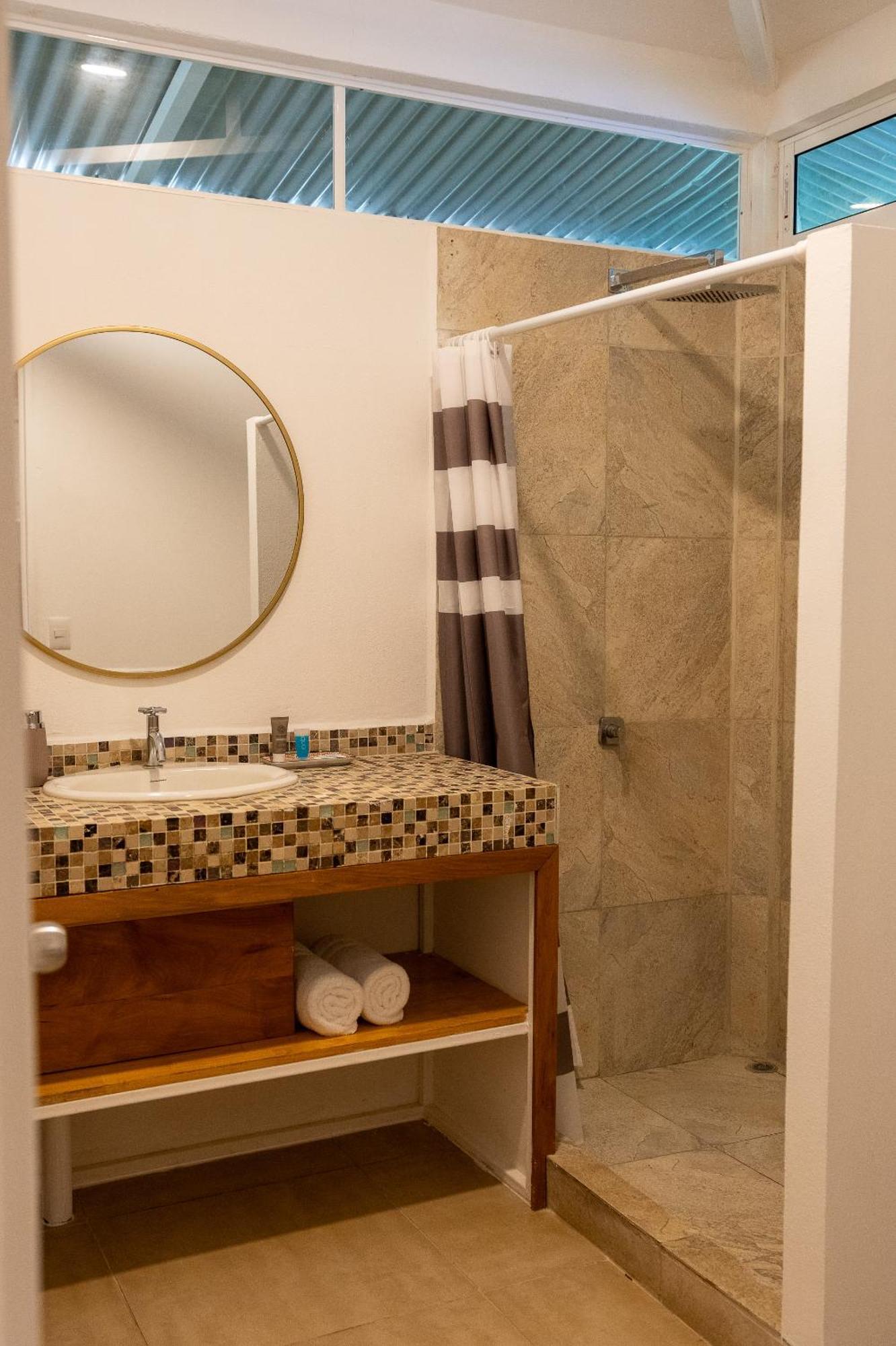 Jaguar Inn Bungalows Puerto Viejo de Talamanca Экстерьер фото